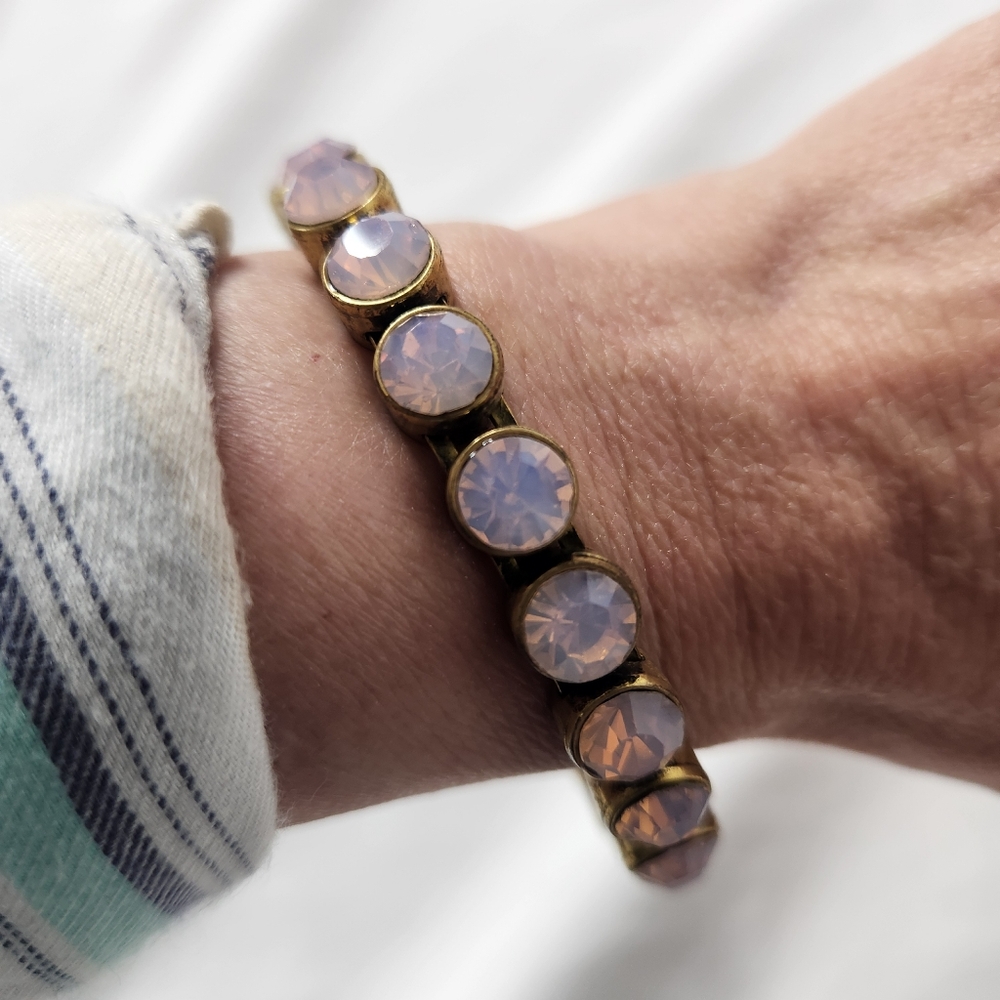 Plunder Elegant Antique Gold Pink Crystal Bracelet - Picture 5 of 5